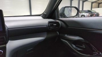 Image véhicule  Toyota YARIS CROSS (16)