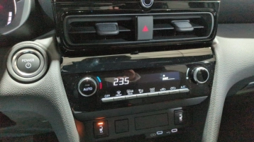 Image véhicule  Toyota YARIS CROSS (14)