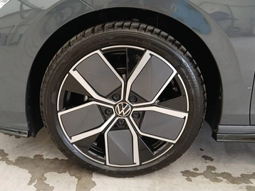 Image véhicule  Volkswagen GOLF (4)