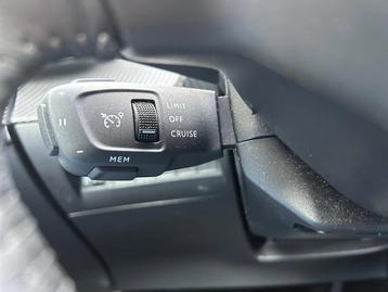 Image véhicule  Peugeot 208 (23)