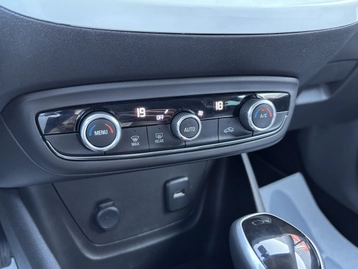 Image véhicule  Opel Crossland X (17)
