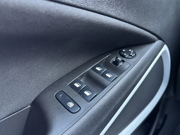 Image véhicule  Opel Crossland X (22)