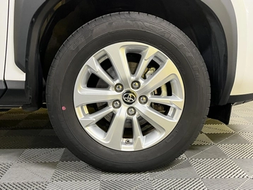 Image véhicule  Toyota YARIS CROSS (28)