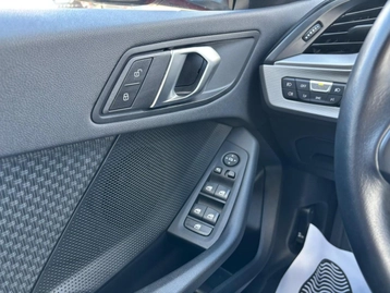 Image véhicule BMW SÉRIE 1 (17) Image véhicule BMW SÉRIE 1 (17)