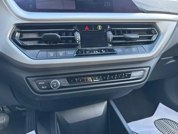 Image véhicule BMW SÉRIE 1 (12) Image véhicule BMW SÉRIE 1 (12)