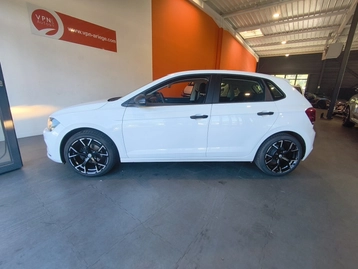 Image véhicule  Volkswagen POLO (2)