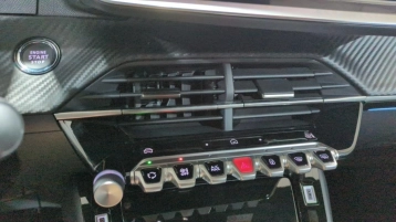 Image véhicule  Peugeot 208 (16)