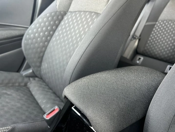 Image véhicule  Toyota COROLLA (35)