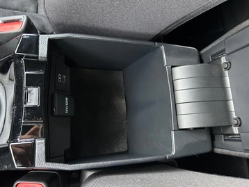 Image véhicule  Toyota COROLLA (34)