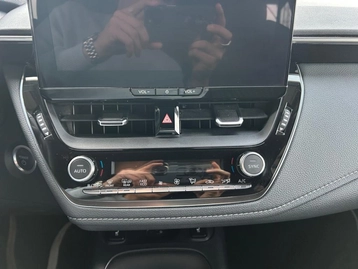 Image véhicule  Toyota COROLLA (36)