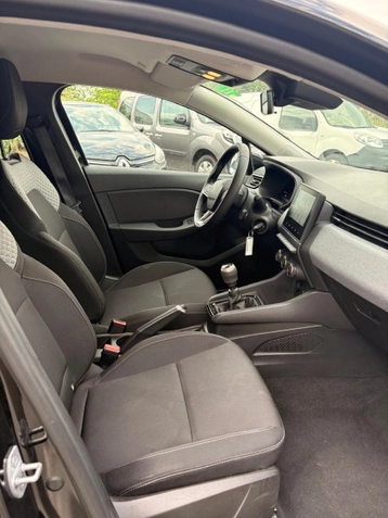 Image véhicule  Renault CLIO V (10)