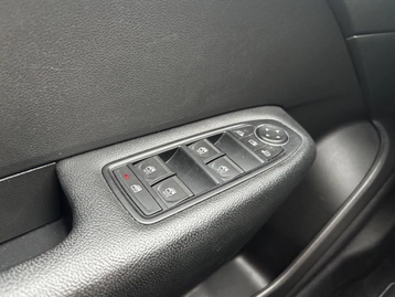 Image véhicule  Renault ARKANA (29)