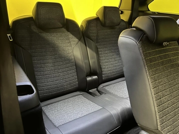 Image véhicule  Peugeot 5008 (8)