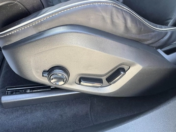 Image véhicule  Volvo XC60 (8)