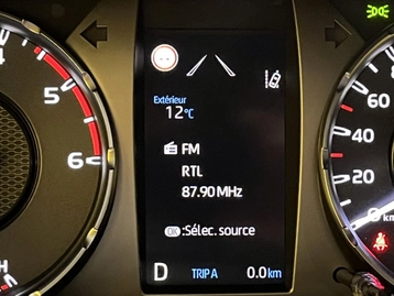 Image véhicule  Toyota Hilux (38)