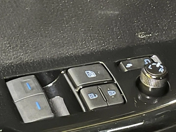Image véhicule  Toyota Hilux (37)