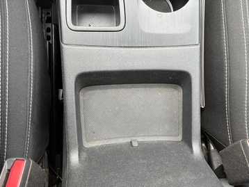 Image véhicule  Ford KUGA (34)