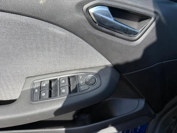 Image véhicule  Renault CLIO (16)