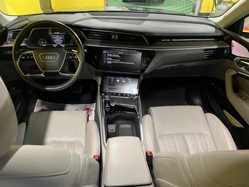 Image véhicule  Audi E-TRON (34)