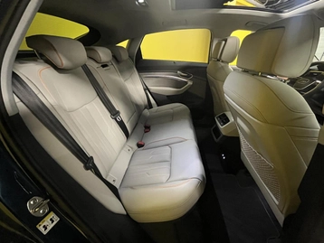 Image véhicule  Audi E-TRON (20)