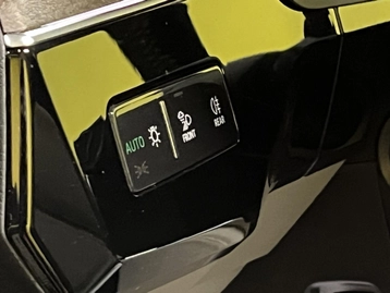 Image véhicule  Audi E-TRON (24)