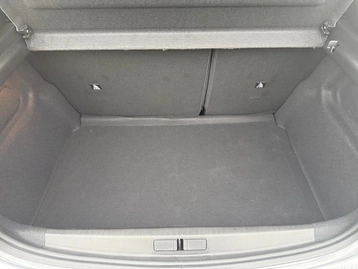 Image véhicule  Peugeot 208 (39)