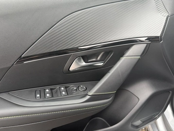 Image véhicule  Peugeot 208 (19)