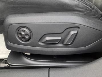 Image véhicule  Audi A4 AVANT (11)