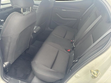 Image véhicule  Mazda MAZDA 3 (18)