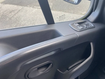 Image véhicule  Renault MASTER (23)