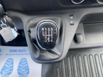 Image véhicule  Renault MASTER (22)