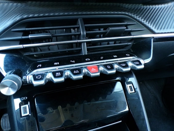 Image véhicule  Peugeot 208 (13)