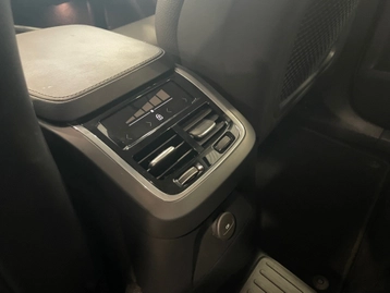 Image véhicule  Volvo XC90 (18)