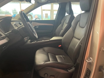 Image véhicule  Volvo XC90 (24)