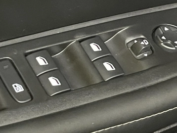 Image véhicule  Peugeot 208 (19)