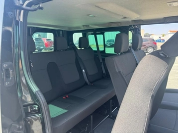 Image véhicule  Renault TRAFIC COMBI (16)