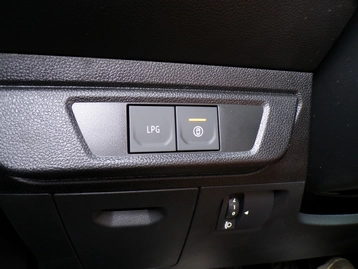 Image véhicule  Dacia SANDERO (10)