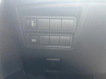 Image véhicule  Toyota YARIS (17)