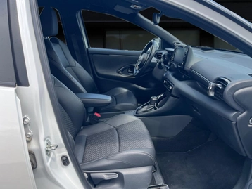 Image véhicule  Toyota YARIS (13)