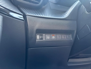 Image véhicule  Peugeot 2008 (21)