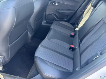 Image véhicule  Peugeot 2008 (18)