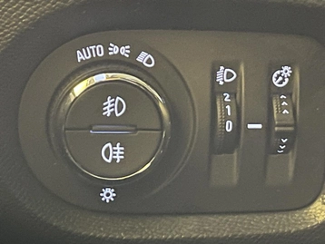 Image véhicule  Opel CORSA (35)