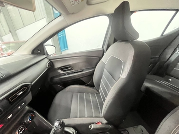 Image véhicule  Dacia SANDERO (15)
