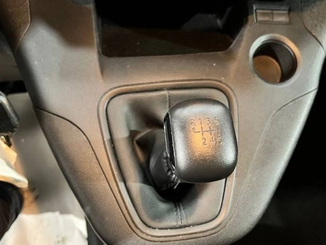 Image véhicule  Peugeot PARTNER (15)