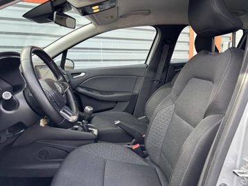 Image véhicule  Renault CLIO (3)