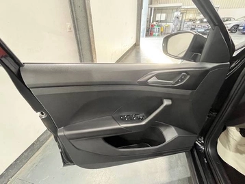 Image véhicule  Volkswagen T-CROSS (8)