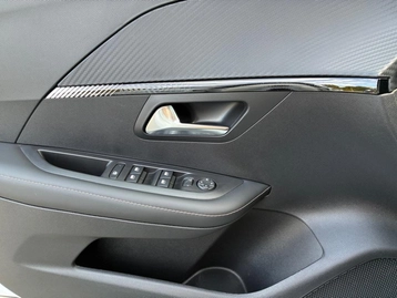 Image véhicule  Peugeot 208 (23)