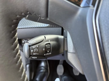 Image véhicule  Peugeot 208 (26)