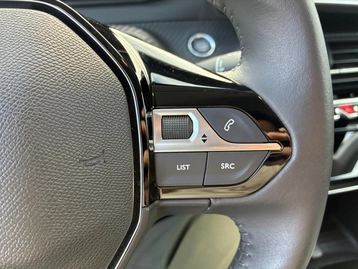 Image véhicule  Peugeot 208 (25)