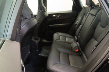 Image véhicule  Volvo XC60 (8)